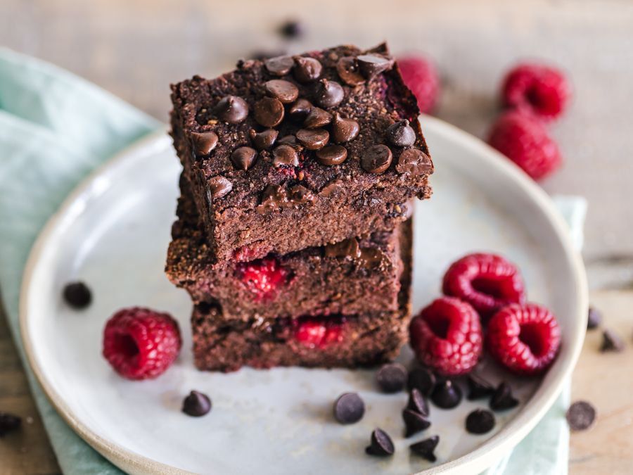 Brownies artesanales recién horneados